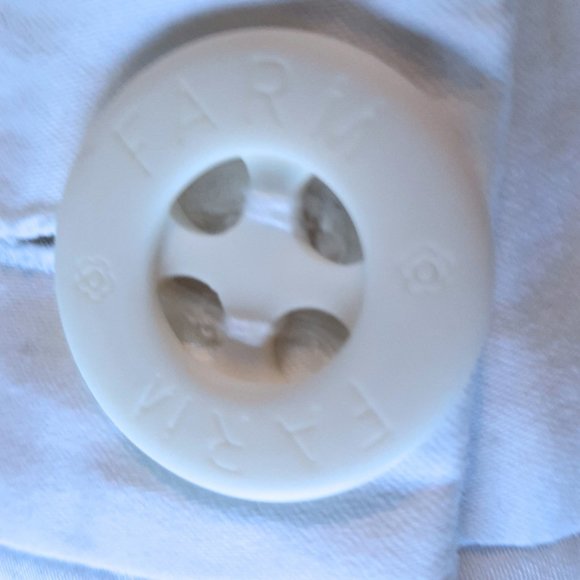 FARM Rio - Vintage White Shorts - Size XS - Picture 7 of 8